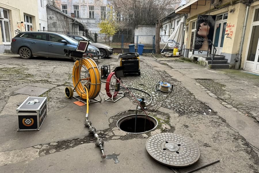 Mirosul de canalizare persista in cladire (2) Mirosul de canalizare persista in cladire? Problema trebuie localizata corect